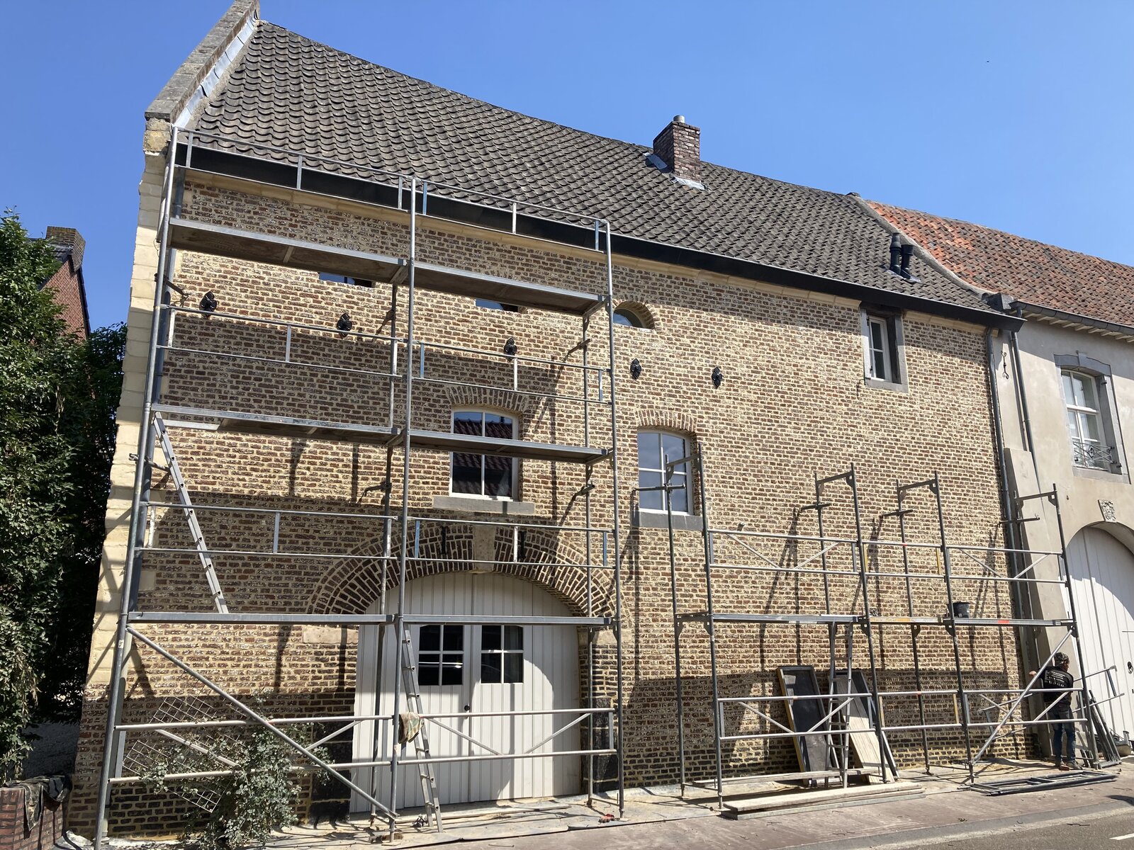 Restauratiewerk aan De Cour
